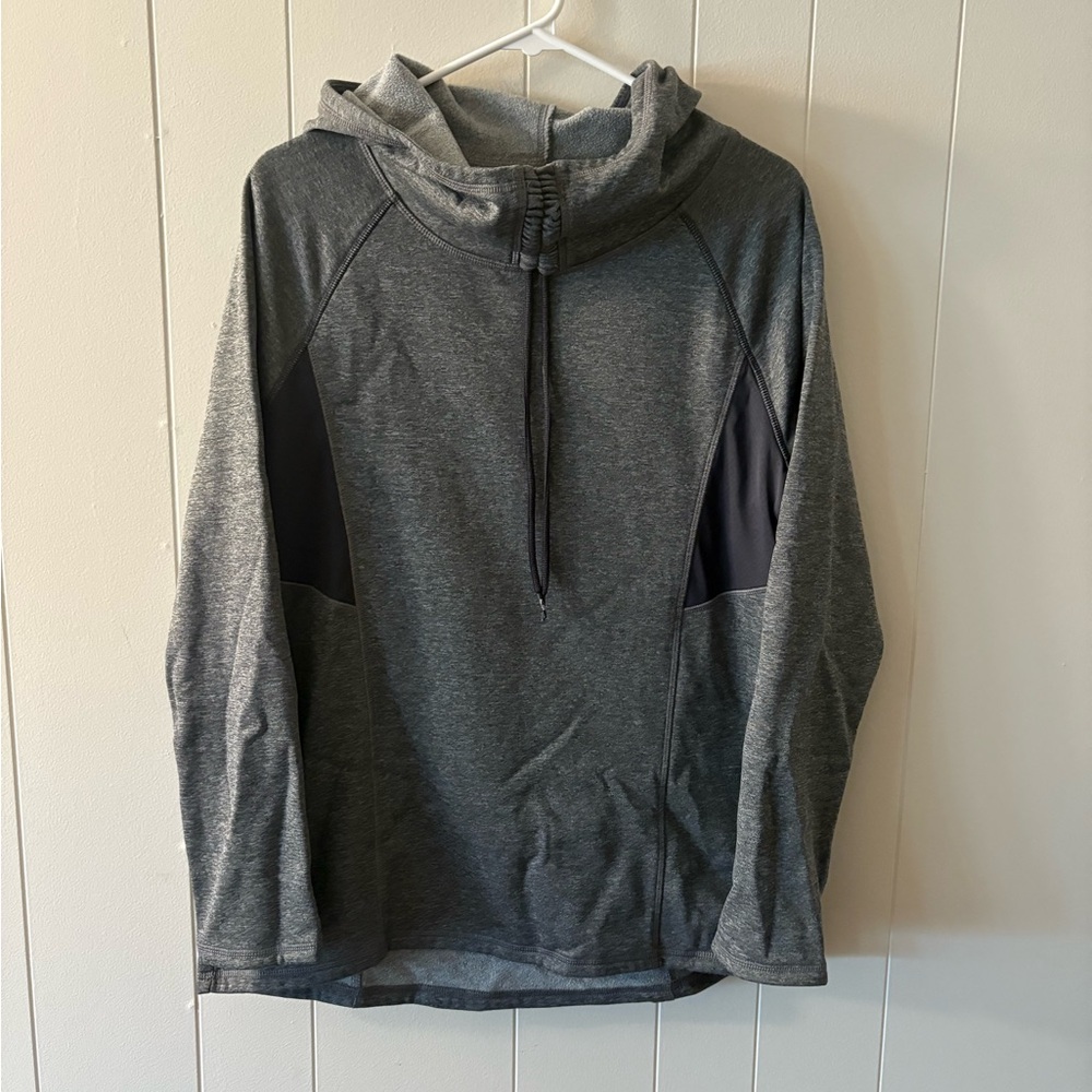 Champion Gray Relaxed Fit Hoodie Womens Large sweatshirt fall neutral hiking